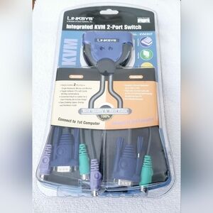 Linksys Integrated KVM 2-Port Switch New